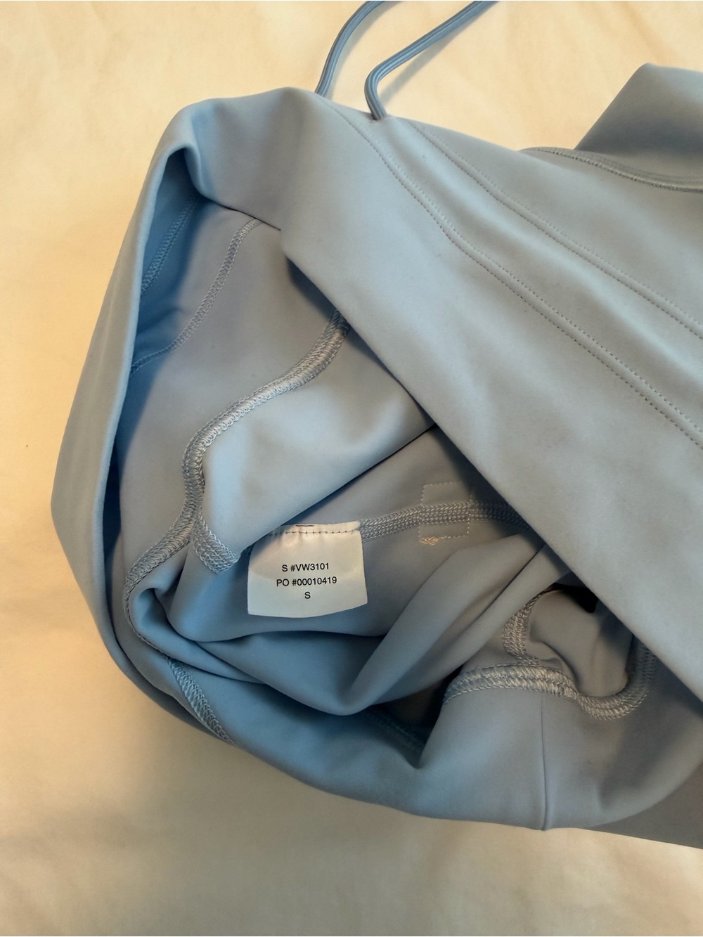 Vuori Daily Shorts 5" in Surf - Picture 3 of 3